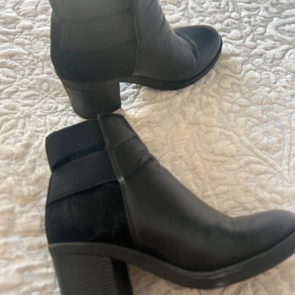 New Look Classic Black Heeled Boots